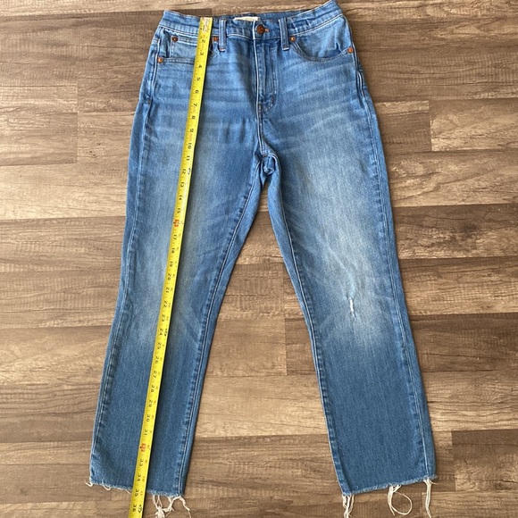 Madewell The High-Rise Slim Boyjean in Dover Wash: Raw-Hemmed Edition size 26 - Picture 7 of 15
